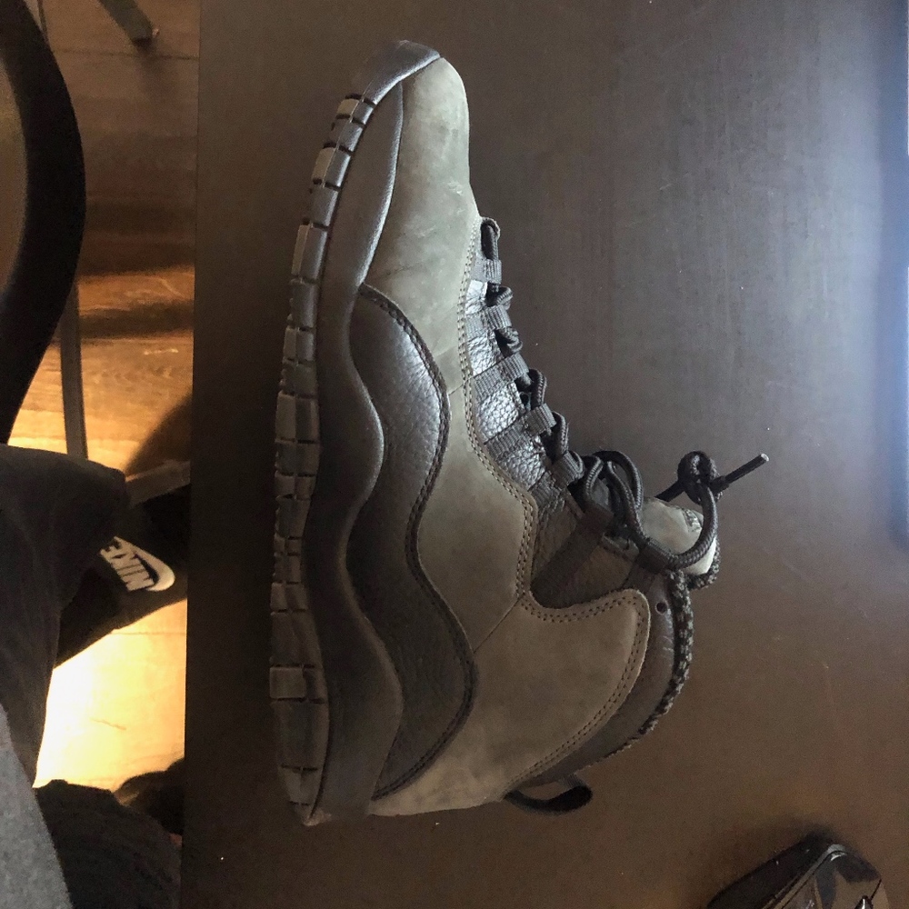 Shadow Retro 10 Jordan